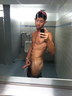 instaguys:  Guys with iPhones Source: gwip.me   