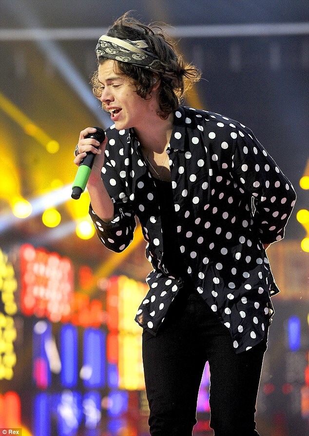 snugglybeanlouis:  look..im not trying to be rude but 