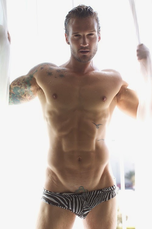 thesensualman:  Follow me at: the sensual man