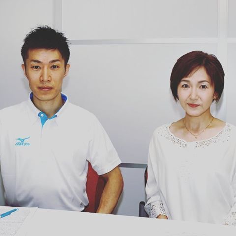 先日 私のトレーナーのSHINYAさんが 生稲晃子さんからインタビュー 受けていました。 お家で出来るオンラインダイエット！ ネット環境さえあれば いつでも、どこでもOK！ #ダイエット #筋トレ  