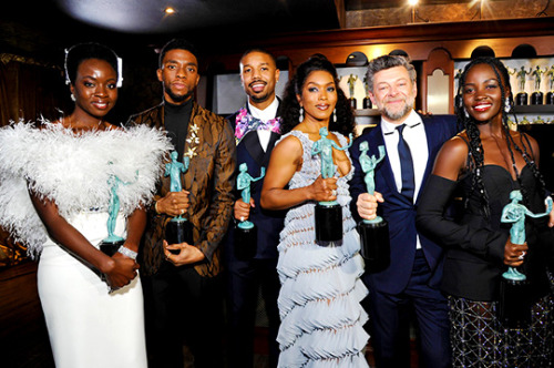 rootbeergoddess:danaigurirasource: Congratulations to the cast of Black Panther for winning the Ac