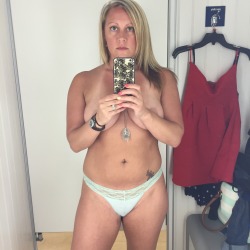 Submit your own changing room pictures now!