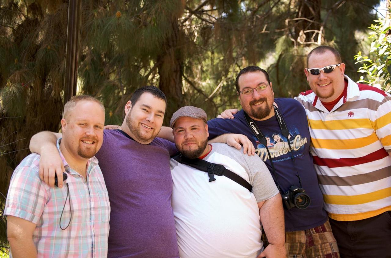 hadrianx:  chubbyaddiction:  All please, lol…  That was a fun day at the San Diego
