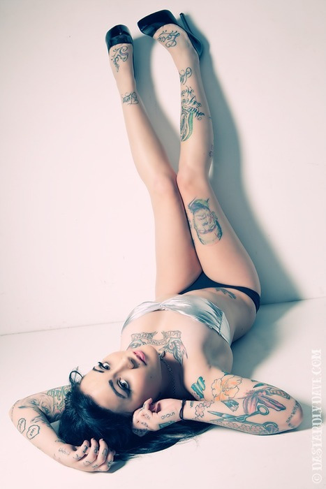 Tattoo'd ladies&metal