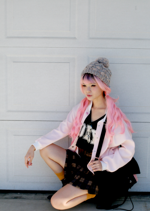 shinjesus:  photos for my friend’s storenvy :^)  johnson’s baby sweatshirt neoprene