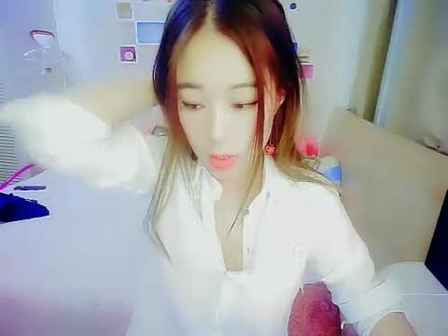 全网首发漂亮妹子道具私秀菊花插一个逼逼一个开档黑丝高跟鞋诱惑[156MB/MP4