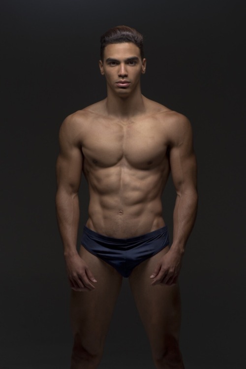 nickk1712:  Follow: http://nickk1712.tumblr.com.