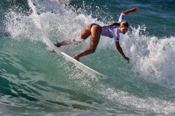 surfing-girls:  Surf GirlSurfing Girls Twitter