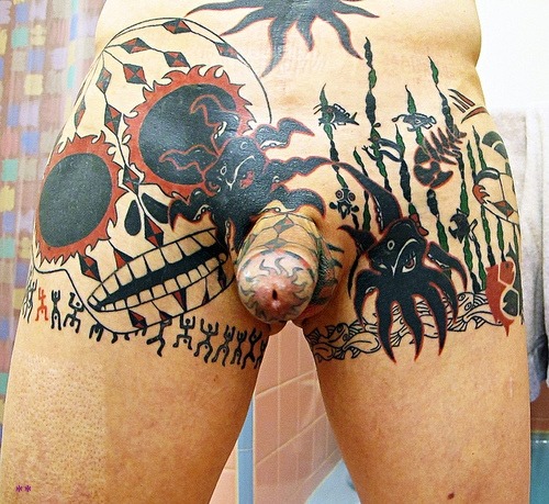 piercedtwisted:  realgaypiercings:Shop butt plugs online Sweet ink and cock…  Ink work looks awesome as does the cock - WOOF