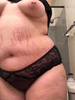 whorrorable:  Shout out to torrid panties