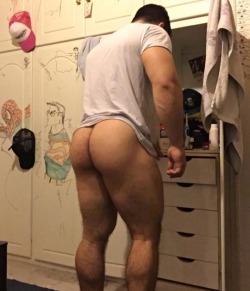 perfectmuscleass:  Steve Raider