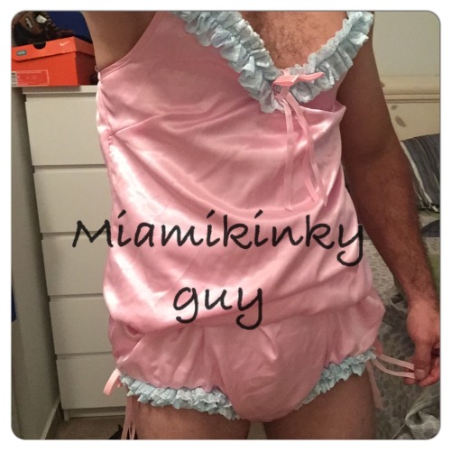 XXX miamikinkyguy 124760911885 photo