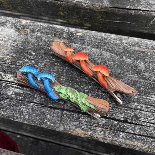 I’ve made some fungi hairclips to match my hairpins!