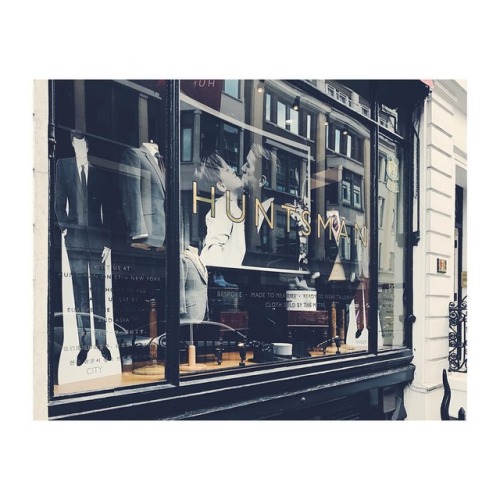 Gregory Peck taking centre stage in the @huntsmansavilerow window.#london #savilerow #bespoke #tailo