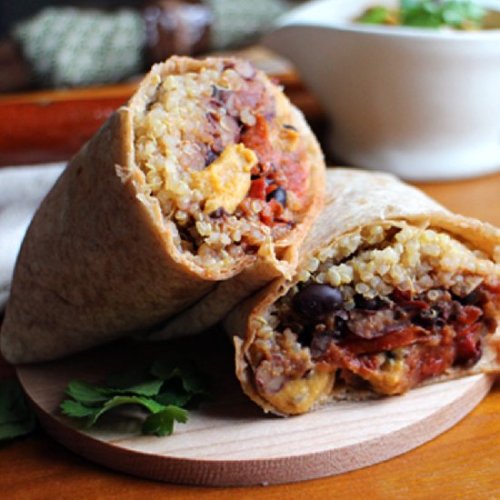 happyvibes-healthylives:  Southwestern Chili Vegan Burrito