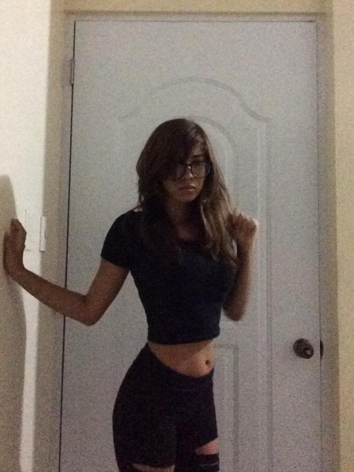 asiangirlsarethefuture:  I want to rip this pussy apart… So sexy follow me for videos of her (;