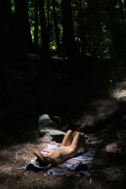 dayzea:  Eden taking a naked fairy nap in da Redwoods :) 