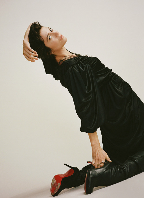 fallenvictory:MARY ELIZABETH WINSTEAD© Jade Mainade for Who What Wear