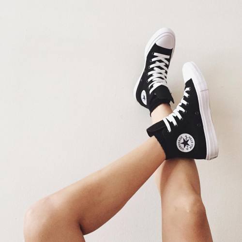 A twist on the classic. #ChuckII (at snapchat : heyclairehey)