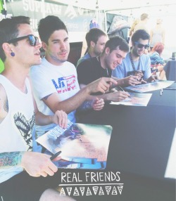 vicfuentex:  real friends at warped tour