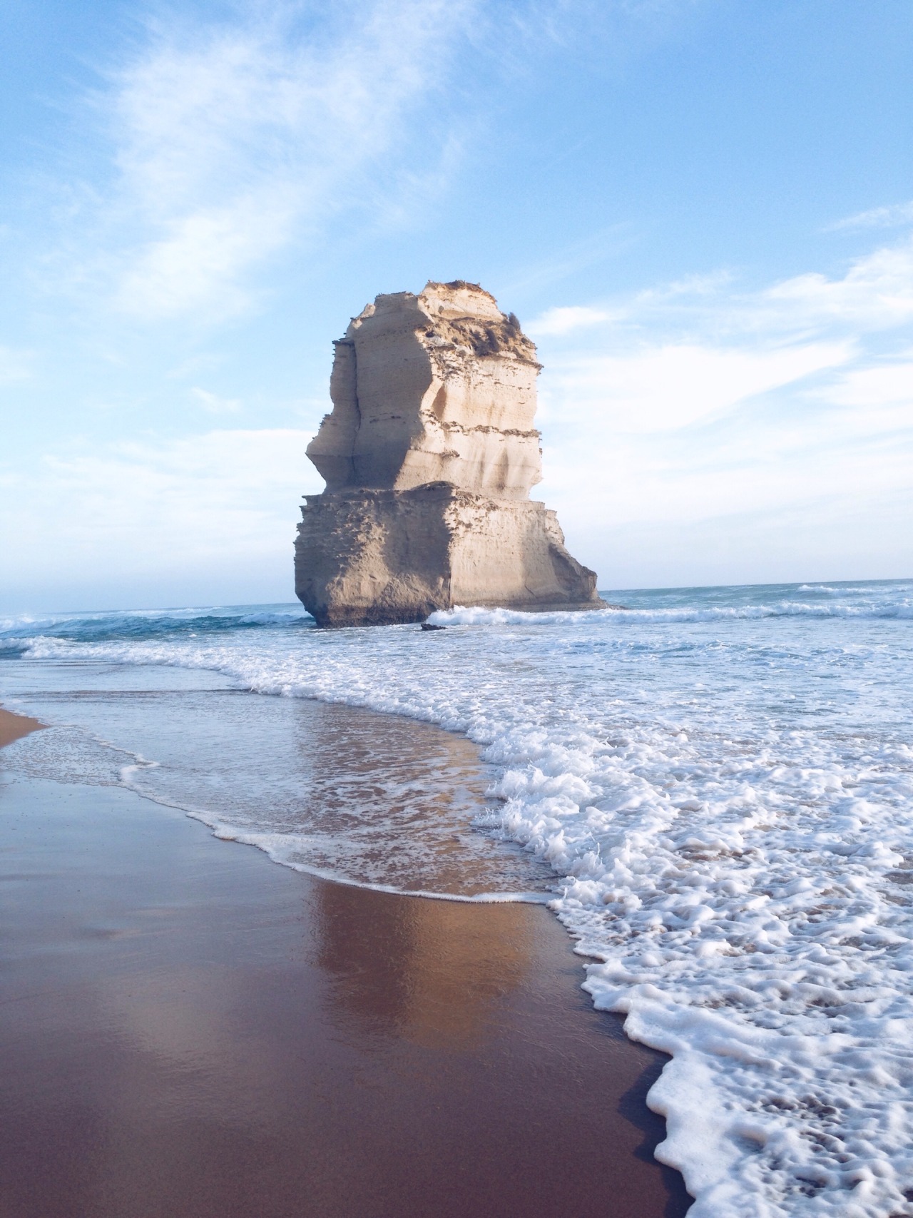 wolverxne:  idah0mie: wolverxne:    The Great Ocean Road, Australia |  Instagram;