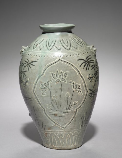 cma-korean-art: Vase with Inlaid Lotus, Plum, and Bamboo Design, 1300s, Cleveland Museum of Art: Kor