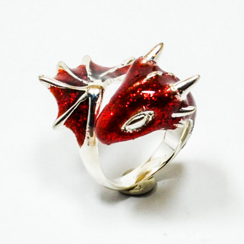 wordsnquotes:  Gorgeous Mythological Creature Rings Contemporary jewelry designer Monvatoo London creates striking mythical creature jewelry. Their knowledge and passion for fashion are showcased through the combine quirkiness and sophistication of their