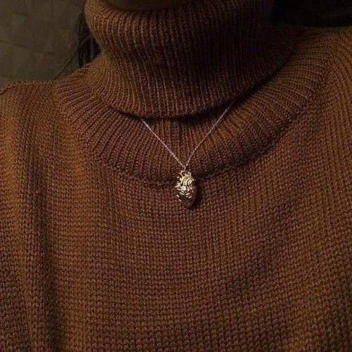 𝔪𝔬𝔬𝔫𝔯𝔦𝔰𝔢 