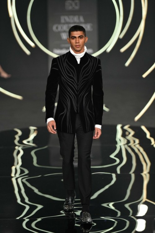 menandfashion: GAURAV GUPTA2019 collectionINDIA COUTURE WEEK