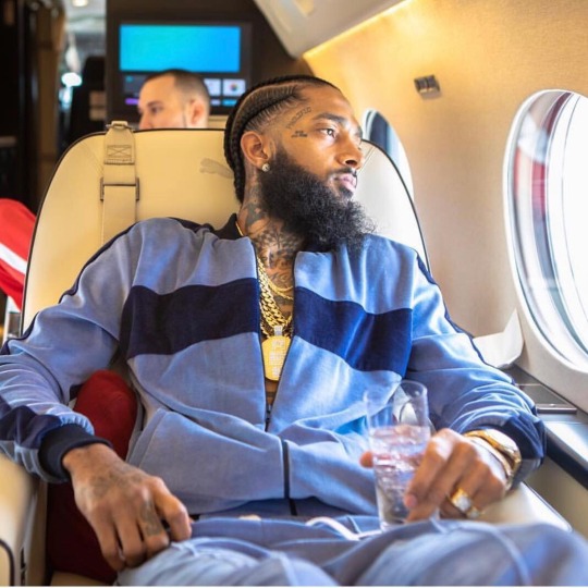 coshui: queenoftongues:   coshui:   RIP NIPSEY HUSSLE 🙏🏾    I’m so upset about this ..   NIP was a leader. A Force. A Motivator. Words Can’t Explain.  