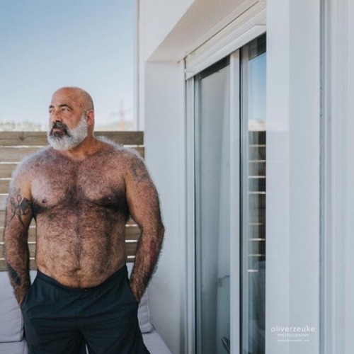 This Father likes to strip down when he’s alone with his son, and then pretend he doesn’