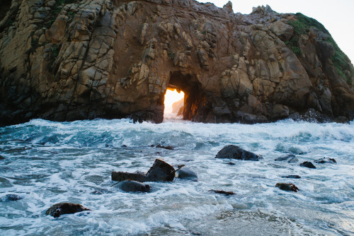 codyslr:Pfeiffer BeachBig Sur, Californiaby Cody William Smithinstagram | prints