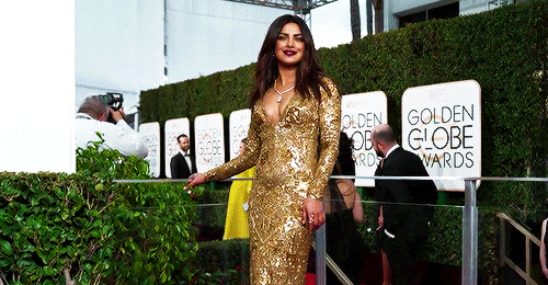 im-a-deceptikhan: thesaintworld: Actual footage of a goddess walking on earth I am so in love with h