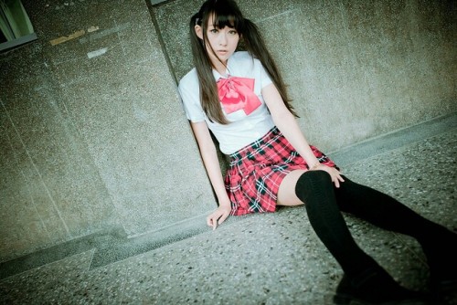 kiminihyakupasento:  制服♡