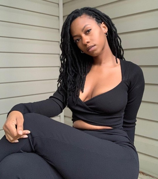 BEHOLD THE WONDEROUS BEAUTY THAT IS BLACK WOMEN WITH LOCS! THEY ARE GOD’S GIFT