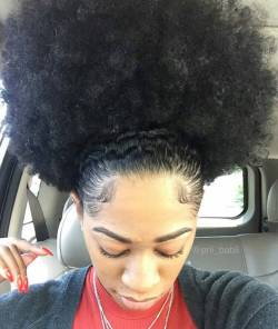 luvyourmane:  I Luv big hair! @prii_babii