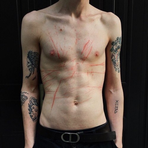 decapitated-unicorn.tumblr.com/post/153919952051/