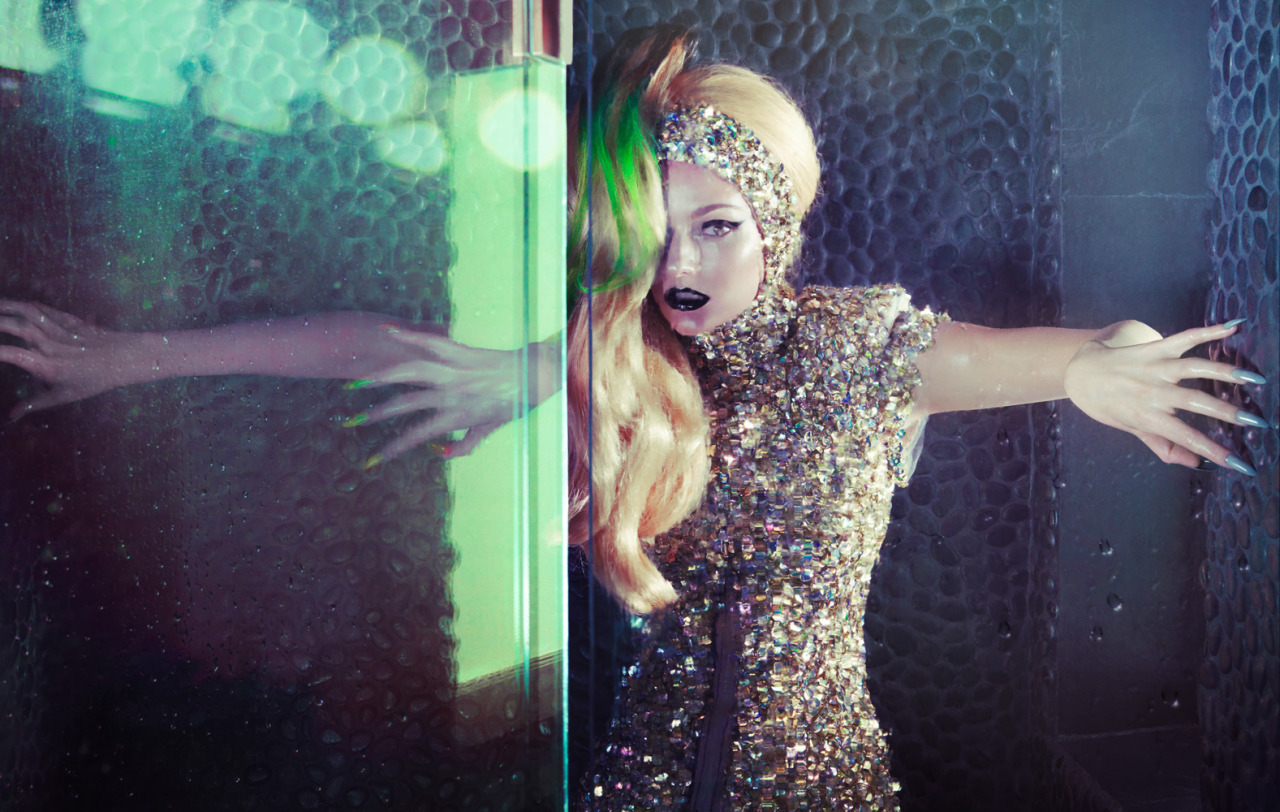 honeykick:  She’s A Rainbow (Lydia Hearst)  Photographed by Elias Wessel, Vixen