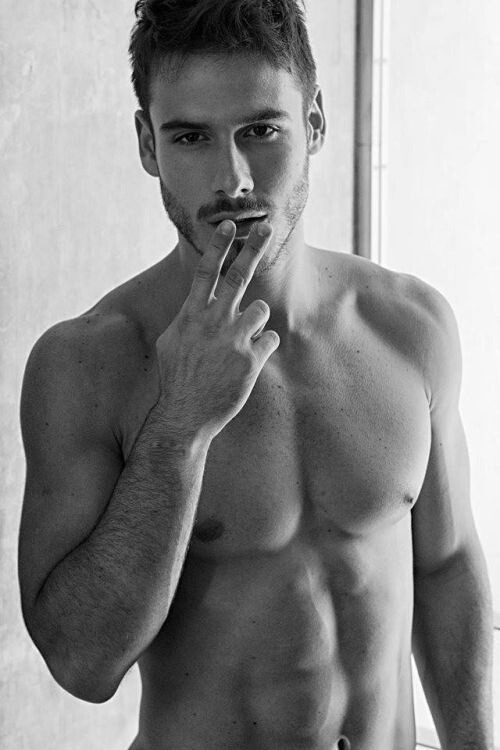 Lucas Bernardini by Remulo Brandao