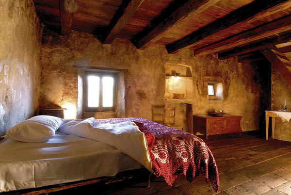 fuckyeahawesomehouses:  Romantic Sextantio Hotel, Italy