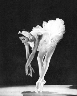 Adelphe: Yvette Chauvire In The Dying Swan World Ballet, 1958 