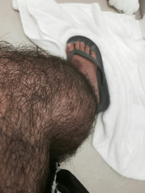 stratisxx: Arab tops are hotter when they are hairy neanderthals  that want to seed your hole.