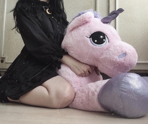 Instagram: @nirvacid ~ my pic, please don’t remove caption or post to other sites without cred