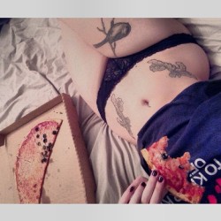 sashsuicide:  #pizza #lastnight #tattoos