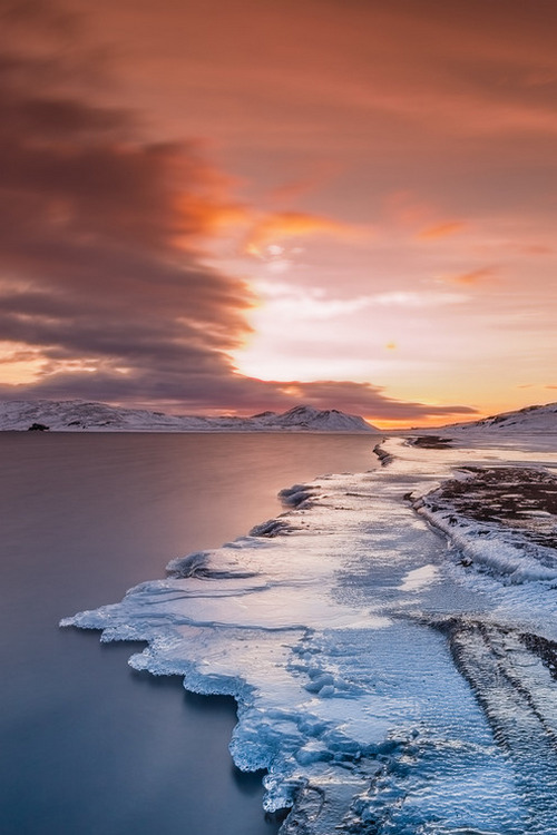 sundxwn:  The land of Fire and Ice by Gunnlaugur Valsson