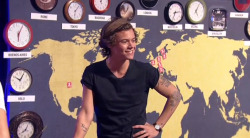 fahoohz:  Harry Styles celebrating all his hoes in different time zones 