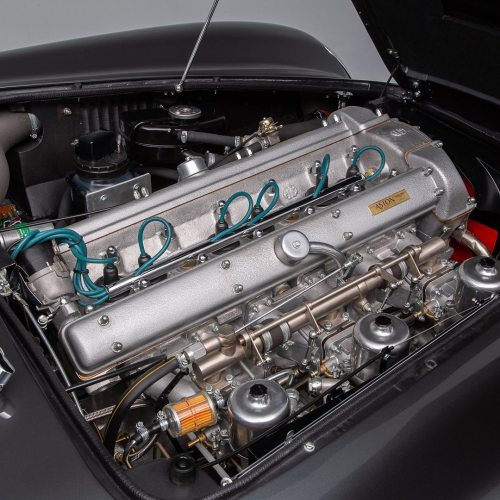 utwo:  1967 Aston Martin DB6© Aston Engineering