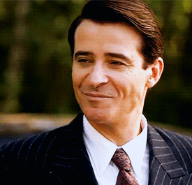 queenincrimson:Garcia Flynn - 1x04 - Party at Castle Varlar