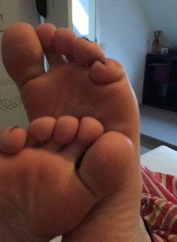 Favourite Feet And Faces
