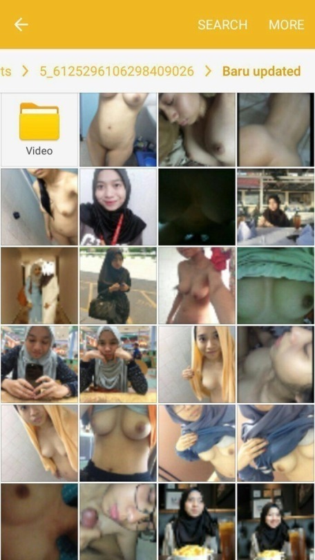 husbandikaasya:   3some Uitm FullVideo . Reblog2 barang tengah panas ni .. Sedap